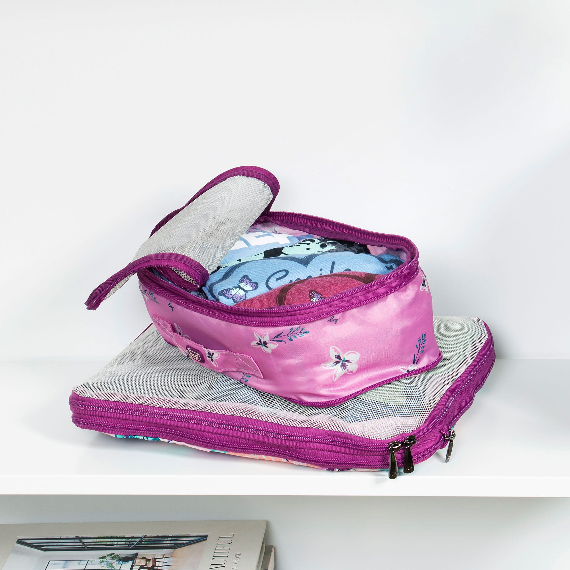 Cargo 2pc Compression Packing Cubes - - Cargo2PC_Lifestyle_05